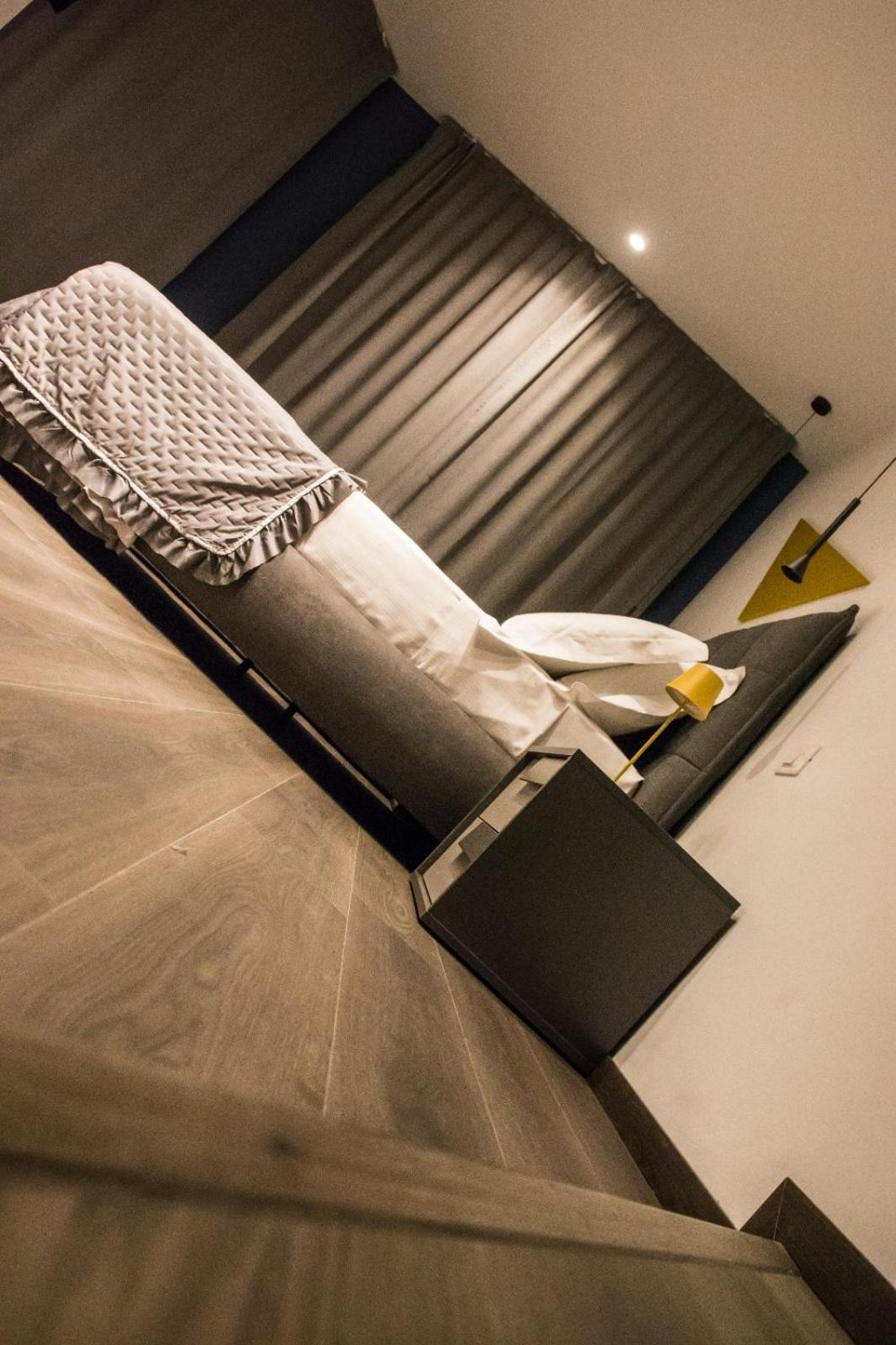 Ninary Apartments A Due Passi Dal Centro Storico Άλμπα Εξωτερικό φωτογραφία